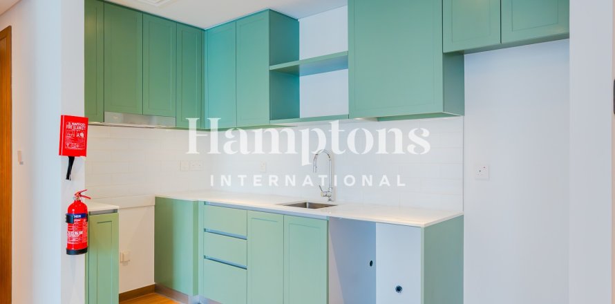 Wohnung in Jumeirah, Dubai, VAE: 1 Schlafzimmer, 68.6395 m2 Nr. 691894