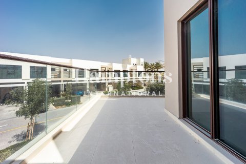 Villa zur Miete in DAMAC Hills (Akoya by DAMAC), Dubai, VAE 5 Schlafzimmer, 137.99904523 m2 Nr. 691895 - Foto 23
