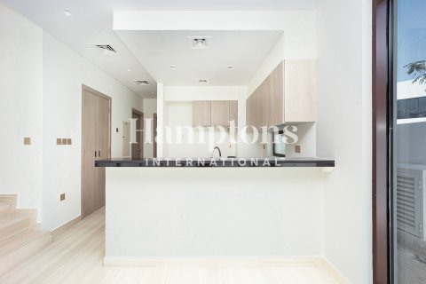 Villa zur Miete in DAMAC Hills (Akoya by DAMAC), Dubai, VAE 5 Schlafzimmer, 137.99904523 m2 Nr. 691895 - Foto 12