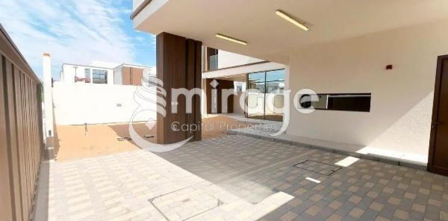 Řadový dům v Abu Dhabi, SAE 3 ložnice, 368.2 m² Č.: 574245