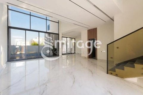 Vilë në Yas Island, Abu Dhabi, Emiratet e Bashkuara Arabe 5 dhoma gjumi, 510 m2. № 574246 - Foto 3