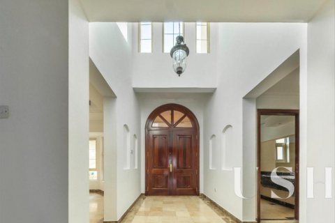 Villa sa Jumeirah Islands, Dubai, UAE 4 silid-tulugan, 1004 sq.m. № 620595 - larawan 1
