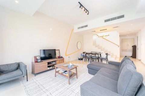 Huvila Dubai Hills Estate, Arabiemiraatit 3 makuuhuonetta, 196 m2 № 661990 - kuva 2