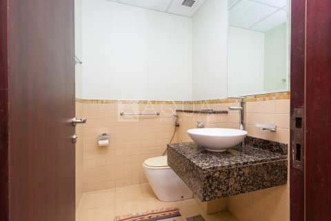 Huoneisto Jumeirah Beach Residence, Dubai, Arabiemiraatit 1 makuuhuone, 108.7 m2 № 661992 - kuva 17