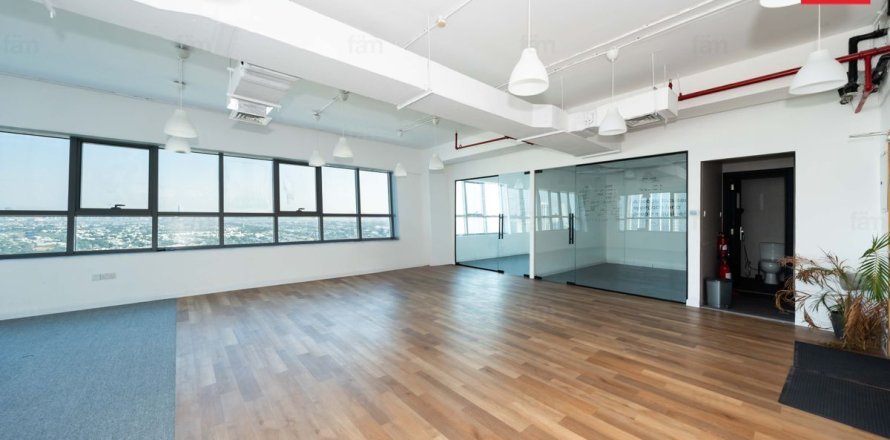 Pejabat di Dubai, UAE 118.3 meter persegi № 685912