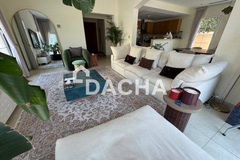 Villa Jumeirah Village Triangle, Dubaijā, AAE 2 istabas, 250 m2 Nr. 710306 - attēls 5