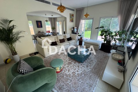 Villa Jumeirah Village Triangle, Dubaijā, AAE 2 istabas, 250 m2 Nr. 710306 - attēls 4