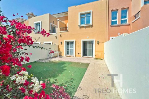 Townhouse in Arabian Ranches, Dubai, UAE 2 bedrooms, 172 sq.m. № 586721 - photo 1