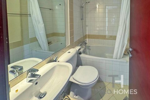 Townhouse in Arabian Ranches, Dubai, UAE 2 bedrooms, 172 sq.m. № 586721 - photo 11