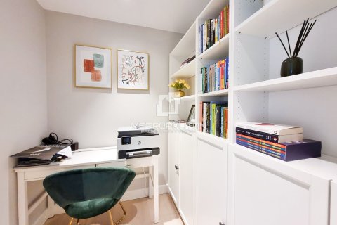 Huoneisto Jumeirah Beach Residence, Dubai, Arabiemiraatit 2 makuuhuonetta, 158 m2 № 543299 - kuva 13