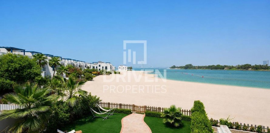 Villa i Palm Jumeirah, Dubai, UAE 5 sovrum, 478.45 kvm Nr. 767356