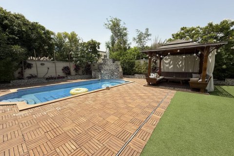 Vila u Jumeirah Park, Dubai, UAE 4 spavaćih soba, 743 m2 Br. 696654 - fotografija 9