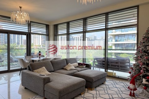 Huoneisto Dubai Hills Estate, Arabiemiraatit 3 makuuhuonetta, 181 m2 № 695592 - kuva 2