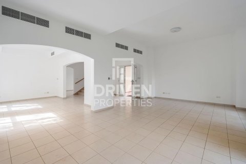 Huvila Meadows, Dubai, Arabiemiraatit 4 makuuhuonetta, 540 m2 № 655117 - kuva 5