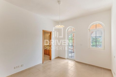 Vilă de închiriat în Arabian Ranches, Dubai, EAU 5 dormitoare, 419 mp. №655114 - poză 12