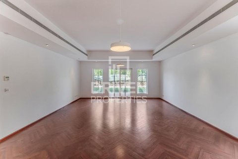 Vilă de închiriat în Arabian Ranches, Dubai, EAU 5 dormitoare, 419 mp. №655114 - poză 3