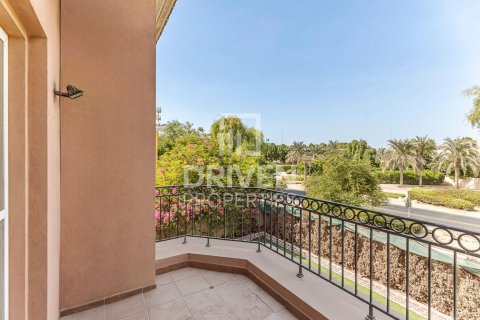 Vilă de închiriat în Arabian Ranches, Dubai, EAU 5 dormitoare, 419 mp. №655114 - poză 25