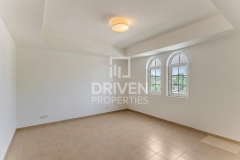 Vilă de închiriat în Arabian Ranches, Dubai, EAU 5 dormitoare, 419 mp. №655114 - poză 9