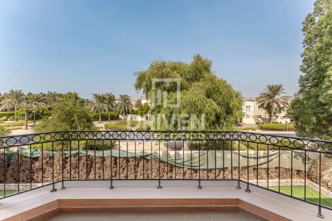 Vilă de închiriat în Arabian Ranches, Dubai, EAU 5 dormitoare, 419 mp. №655114 - poză 24