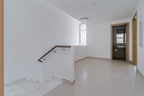 Villa en alquiler en Mudon, Dubai, EAU 3 dormitorios, 321 m2 № 718598 - foto 10