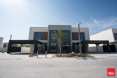 Villa itt: Dubai, EAE, 4 hálószoba, 398 m², azonosító: 686158