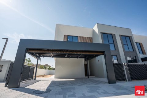 Villa til leje i Dubai, UAE 4 soveværelser, 398 kvm № 686158 - foto 2