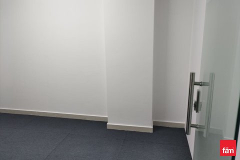 Bureau à louer à Dubai, EAU 122.7 m2 № 694070 - photo 3