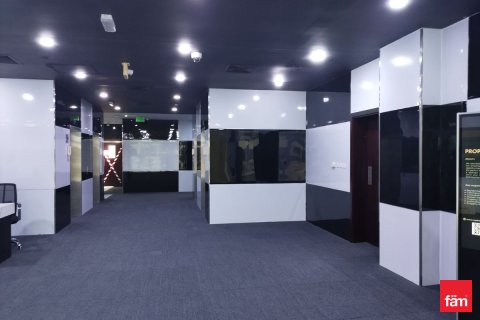 Bureau à louer à Dubai, EAU 122.7 m2 № 694070 - photo 7