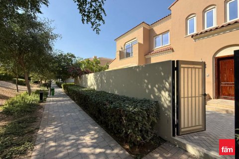 Řadový dům v Dubai, SAE 4 ložnice, 187 m² Č.: 699863 - fotografie 11