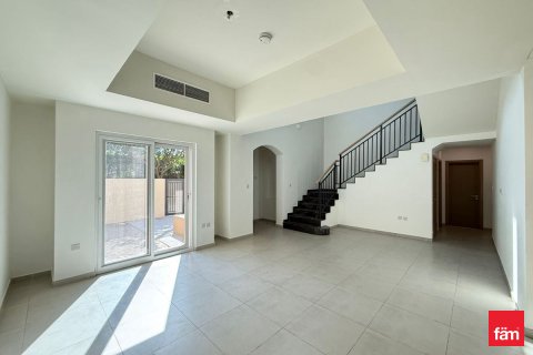 Řadový dům v Dubai, SAE 4 ložnice, 187 m² Č.: 699863