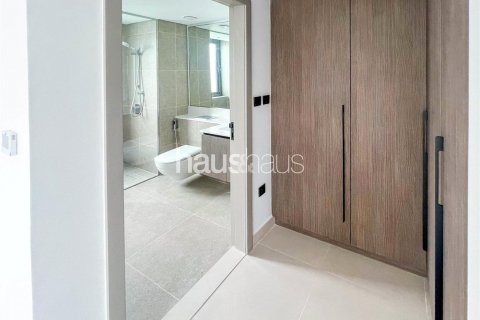 Vilë në Tilal Al Ghaf, Dubai, Emiratet e Bashkuara Arabe 5 dhoma gjumi, 317 m2. № 625433 - Foto 11
