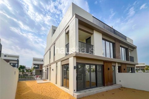 Vilë në Tilal Al Ghaf, Dubai, Emiratet e Bashkuara Arabe 5 dhoma gjumi, 317 m2. № 625433 - Foto 3
