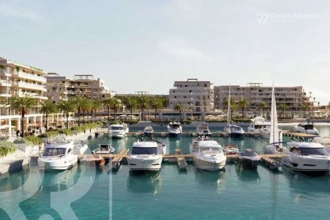 Vilë në Abu Dhabi, Emiratet e Bashkuara Arabe 7 dhoma gjumi, 8080 m2. № 568576 - Foto 10