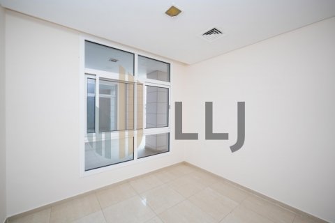 Vilë në Abu Dhabi, Emiratet e Bashkuara Arabe 5 dhoma gjumi, 904 m2. № 557363 - Foto 9