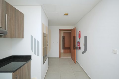 Vilë në Abu Dhabi, Emiratet e Bashkuara Arabe 5 dhoma gjumi, 904 m2. № 557363 - Foto 27