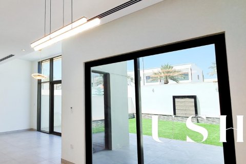 Townhouse sa Al Furjan, Dubai, UAE 2 silid-tulugan, 254 sq.m. № 621038 - larawan 3