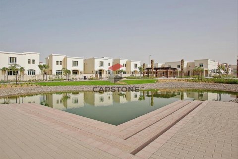 Müüa ridamaja asukohaga Al Ghadeer, Abu Dhabi, AÜE: 2 magamistoaga, 119 m² Nr 604463 - pilt 2