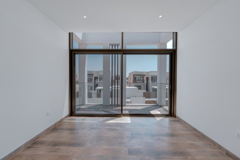 Vila v Abu Dhabi, SAE 5 ložnice, 1678.43 m² Č.: 748946 - fotografie 6
