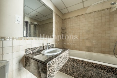 Jumeirah Beach Residence, Dubai, UAE의 임대용 아파트 침실 2개, 129.29960831제곱미터 번호 583375 - 사진 19