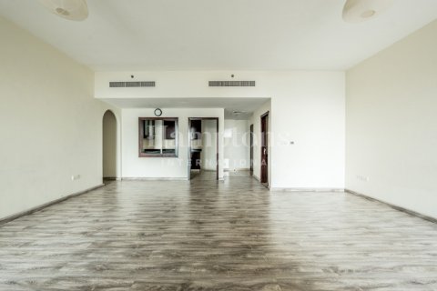 Jumeirah Beach Residence, Dubai, UAE의 임대용 아파트 침실 2개, 129.29960831제곱미터 번호 583375 - 사진 3