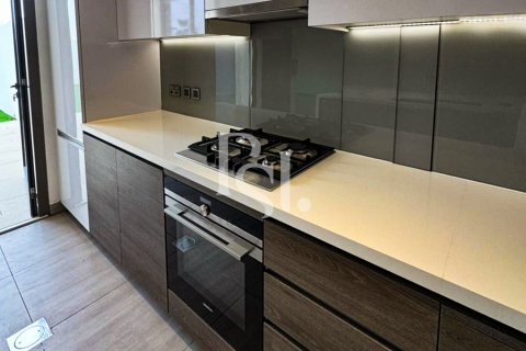 Vila na Yas Island, Abu Dhabi, SAE 4 ložnice, 315 m² Č.: 716525 - fotografie 7