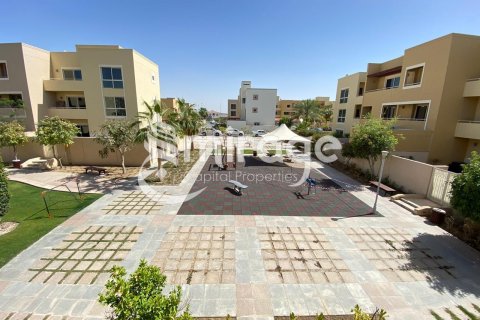 Řadový dům v Al Raha Gardens, Abu Dhabi, SAE 3 ložnice, 200.7 m² Č.: 579923 - fotografie 1