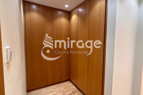 Üürile anda villa asukohaga Al Raha Gardens, Abu Dhabi, AÜE: 5 magamistoaga, 242.1 m² Nr 579926 - pilt 4