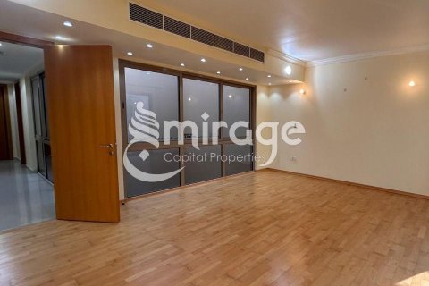 Üürile anda villa asukohaga Al Raha Gardens, Abu Dhabi, AÜE: 5 magamistoaga, 242.1 m² Nr 579926 - pilt 3