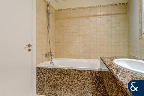 Appartamento in affitto a Jumeirah Beach Residence, Dubai, EAU 2 camere da letto, 131 mq. № 671475 - foto 9