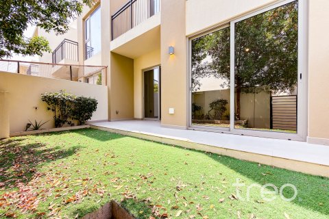 Maison de ville à Arabian Ranches 2, Dubai, EAU: 3 chambres, 140 m2 № 733774