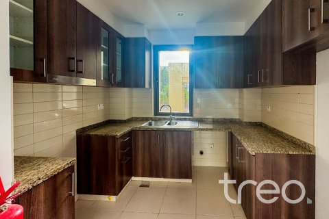Villa til leie i Reem, Dubai, Emiratene 3 soverom, 233.74 kvm Nr. 733777 - Foto 9