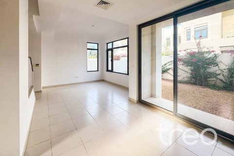 Villa til leie i Reem, Dubai, Emiratene 3 soverom, 233.74 kvm Nr. 733777 - Foto 2