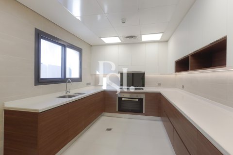 Huvila Yas Island, Abu Dhabi, Arabiemiraatit 4 makuuhuonetta, 430 m2 № 716962 - kuva 16