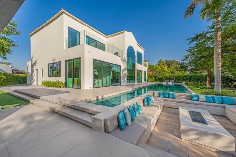 Vila v Jumeirah Islands, Dubai, SAE 4 spálne, 956.9 m2 č. 750739